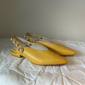 Women Leather Loafer 
Size 6 1/2